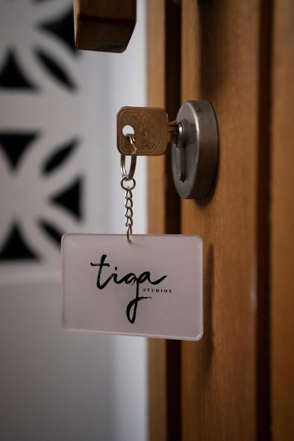 Tiga Studios - Adults Only Kuta  Экстерьер фото