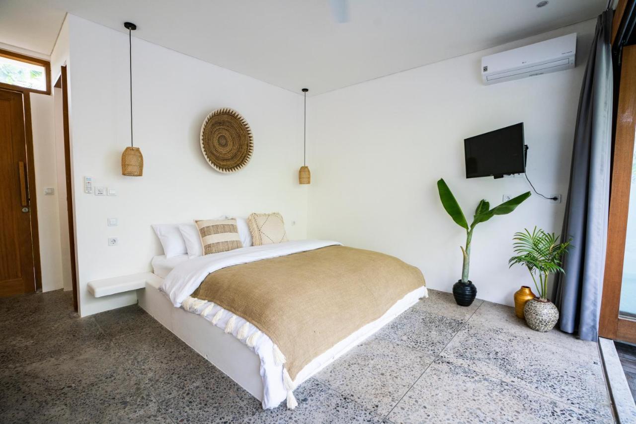 Tiga Studios - Adults Only Kuta  Экстерьер фото